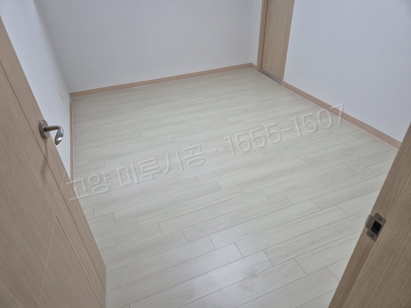 고양 덕양구 강매동 강마루 디앤메종 식스팩3.5 쉐넌화이트 바닥공사 마루시공업체 시공 후